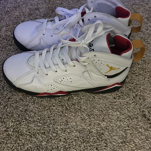 Jordan Sneakers Euc - Picture 2 of 6